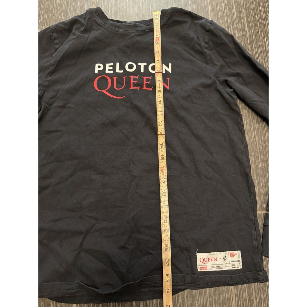 Peloton Queen Sz S Dont Stop Me Now Long Sleeve Tee Shirt Collab Spin Bike - Picture 2 of 6